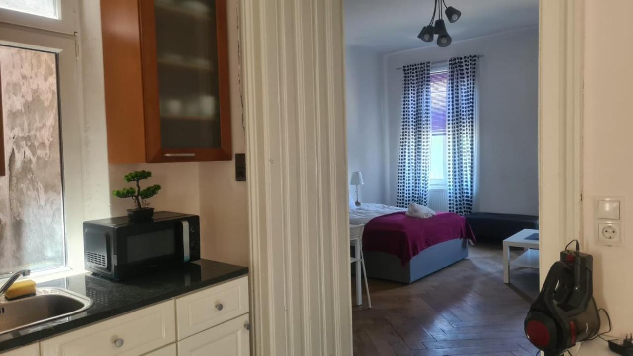 4 Great Apartment Akh - Ideal For Groups Of 19 Vienna Exterior photo