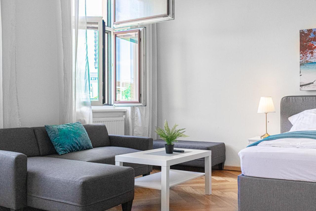 4 Great Apartment Akh - Ideal For Groups Of 19 Vienna Exterior photo