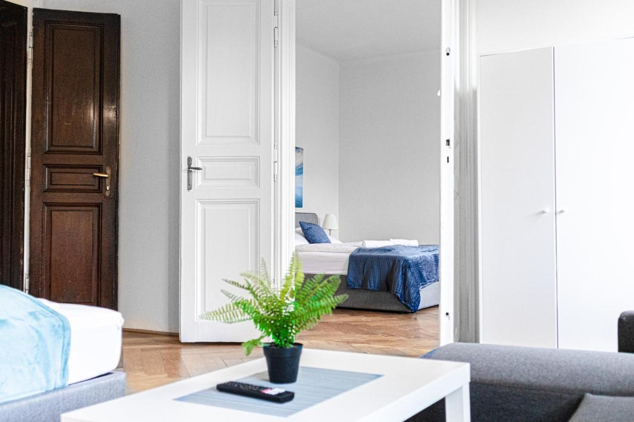 4 Great Apartment Akh - Ideal For Groups Of 19 Vienna Exterior photo