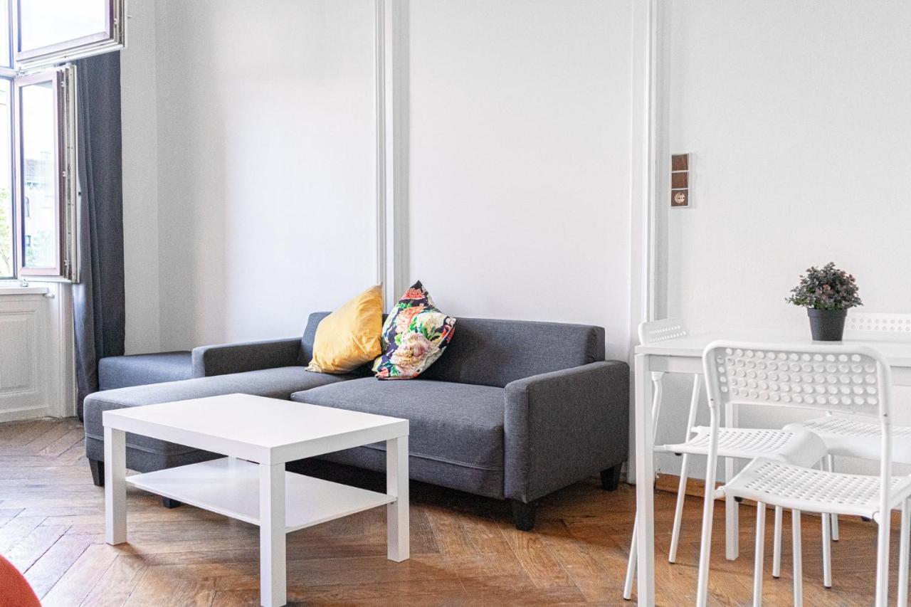 4 Great Apartment Akh - Ideal For Groups Of 19 Vienna Exterior photo