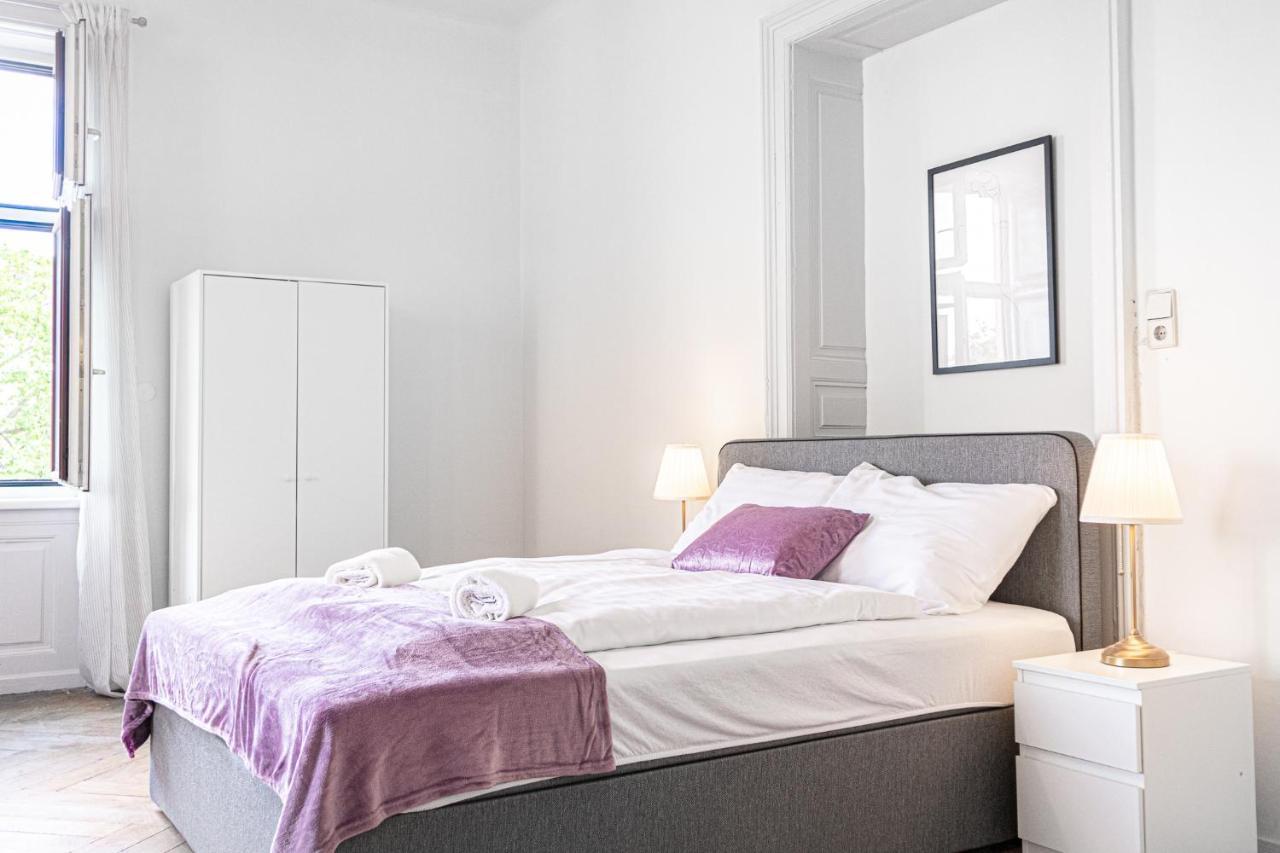 4 Great Apartment Akh - Ideal For Groups Of 19 Vienna Exterior photo