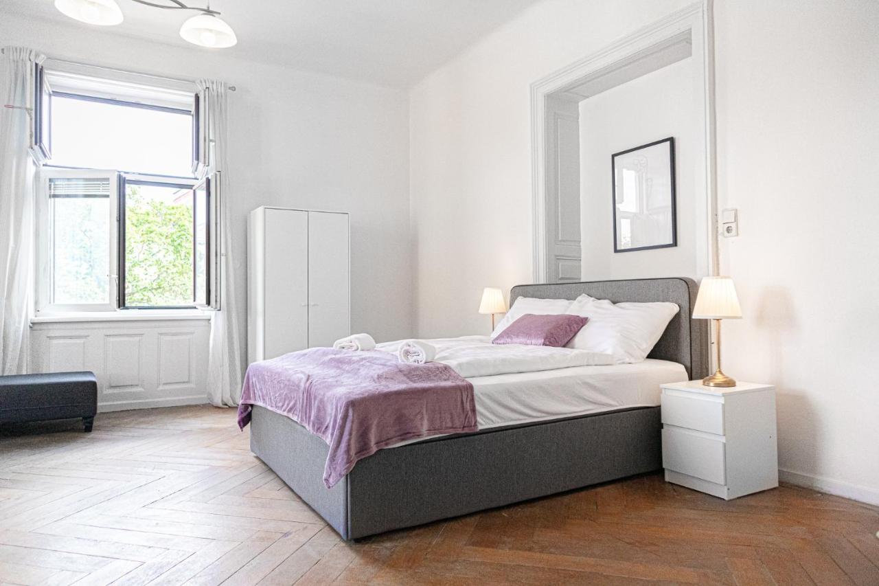 4 Great Apartment Akh - Ideal For Groups Of 19 Vienna Exterior photo